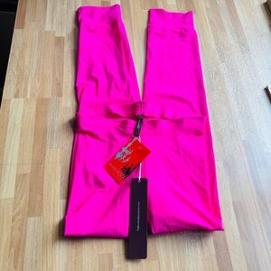 High tech maxalto halt hot pink leggings size 4 nwt